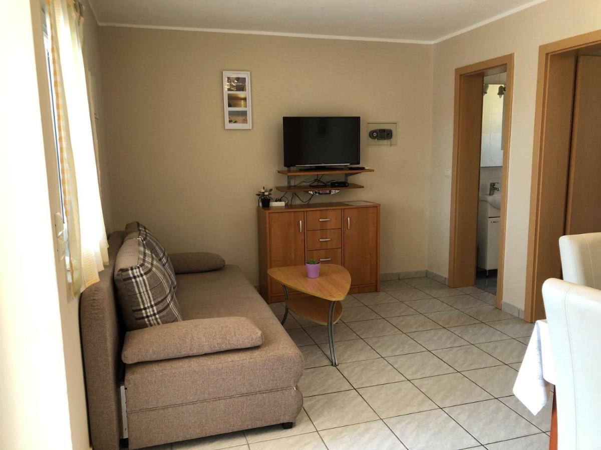 Apartmani Resetar Привлака Екстериор снимка