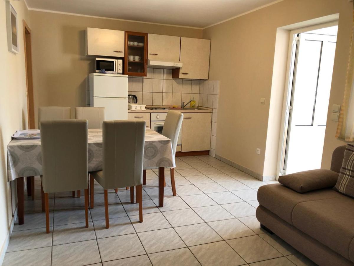 Apartmani Resetar Привлака Екстериор снимка