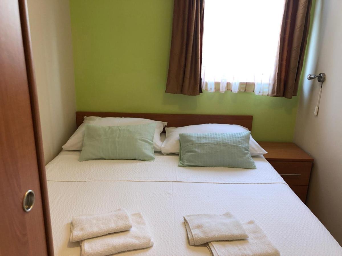 Apartmani Resetar Привлака Екстериор снимка