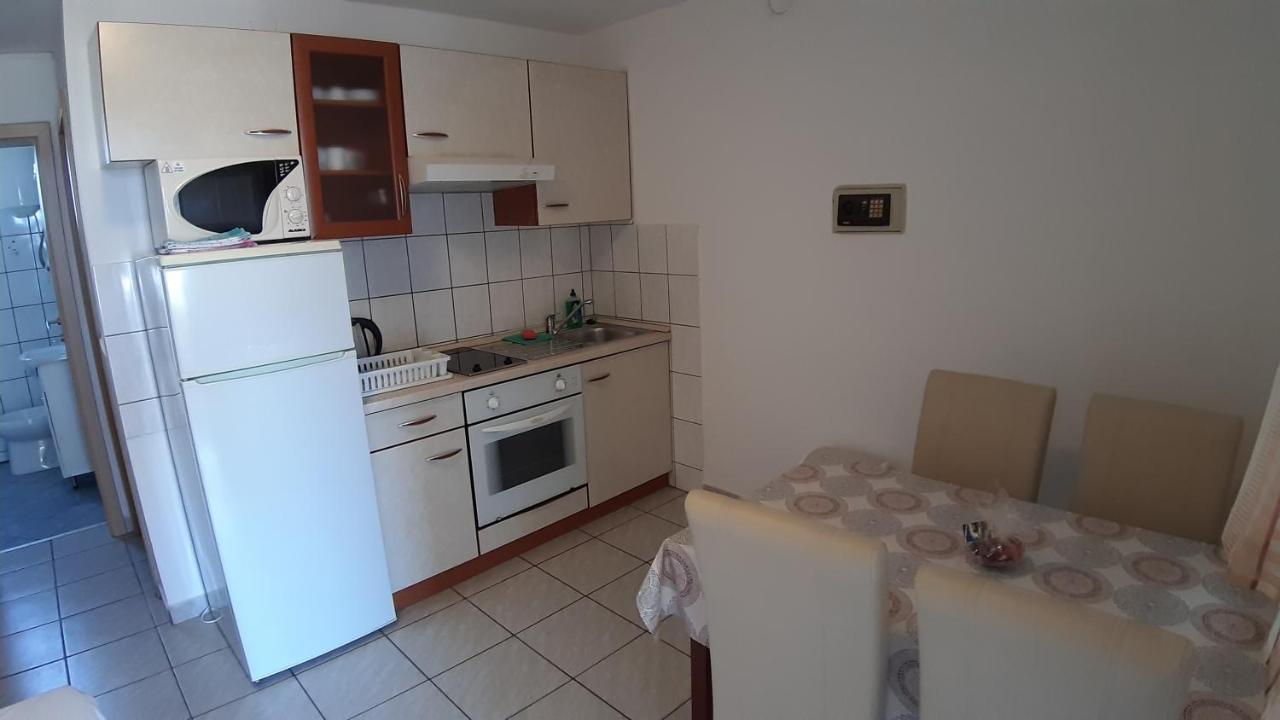Apartmani Resetar Привлака Екстериор снимка