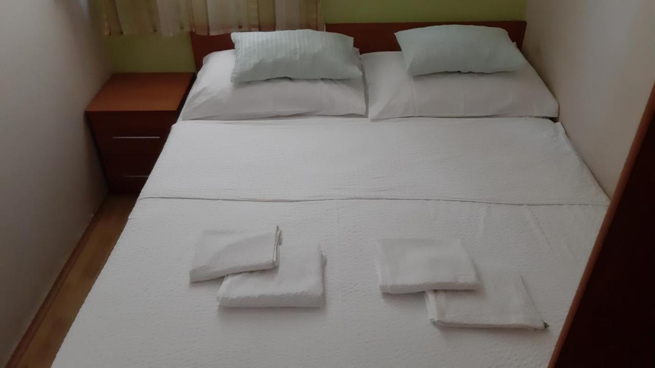 Apartmani Resetar Привлака Екстериор снимка