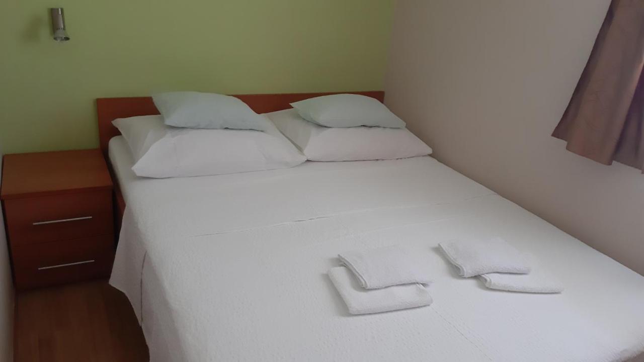 Apartmani Resetar Привлака Екстериор снимка