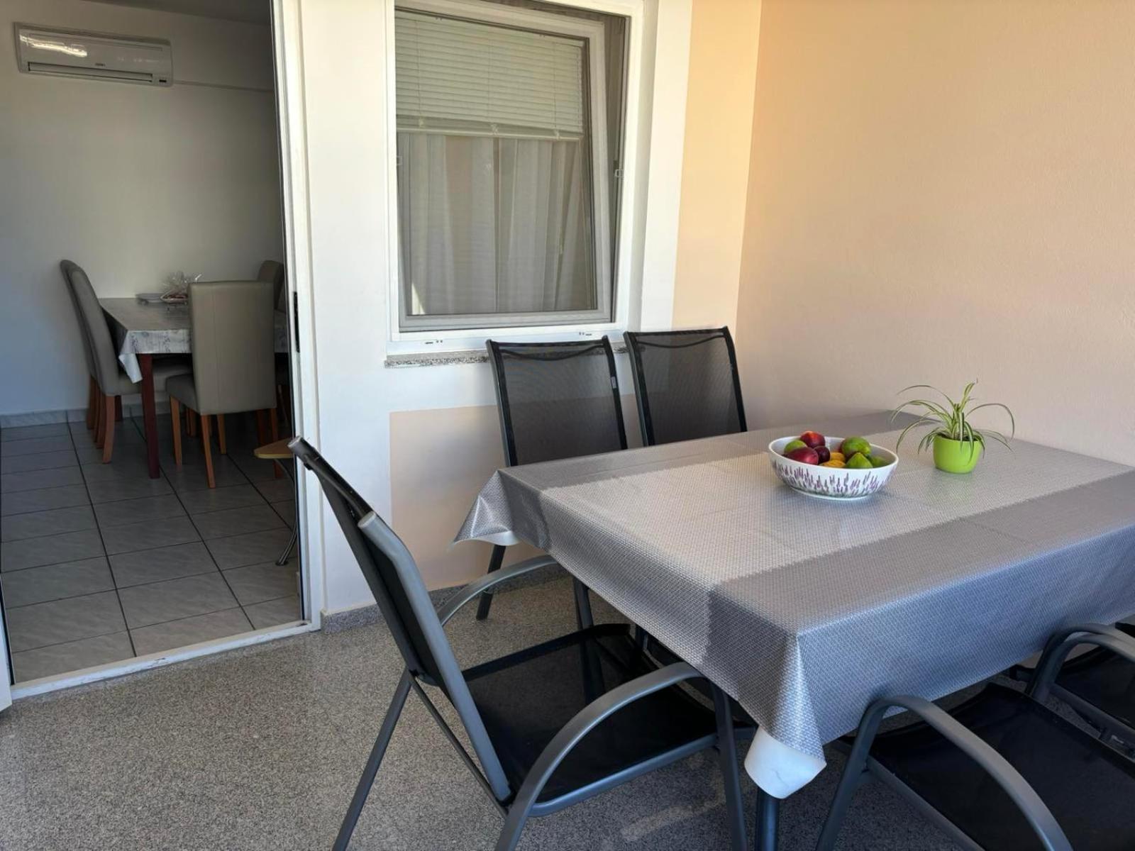 Apartmani Resetar Привлака Екстериор снимка