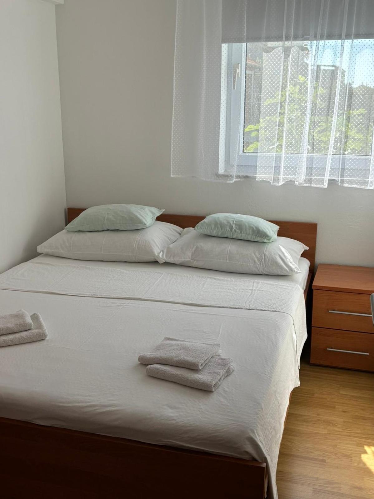 Apartmani Resetar Привлака Екстериор снимка