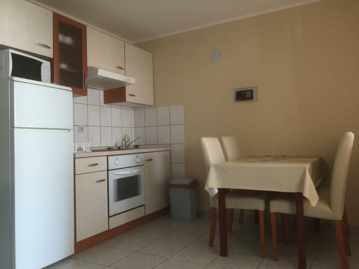 Apartmani Resetar Привлака Екстериор снимка