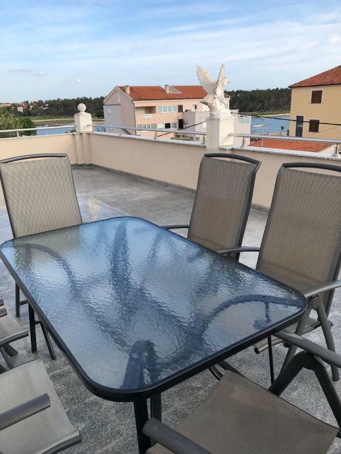 Apartmani Resetar Привлака Екстериор снимка